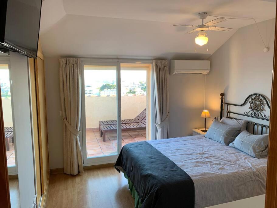 Leilighet Carvajal, 2-bedroom Sea View Penthouse